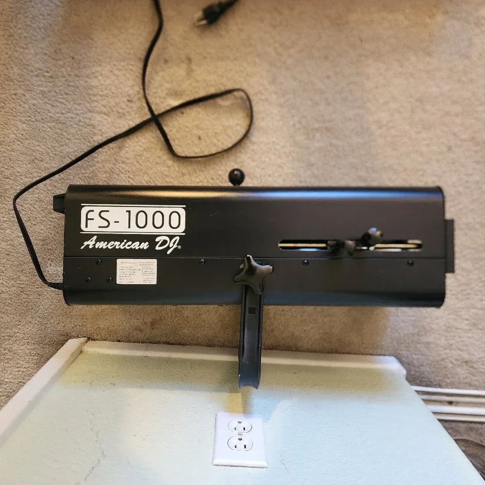 American DJ FS-1000 With Stand